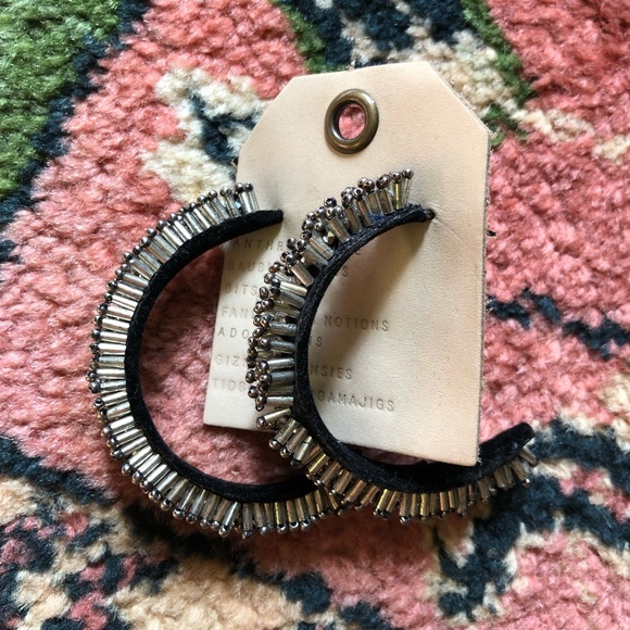 Anthropologie beaded hoop earrings - Picture 4 of 6